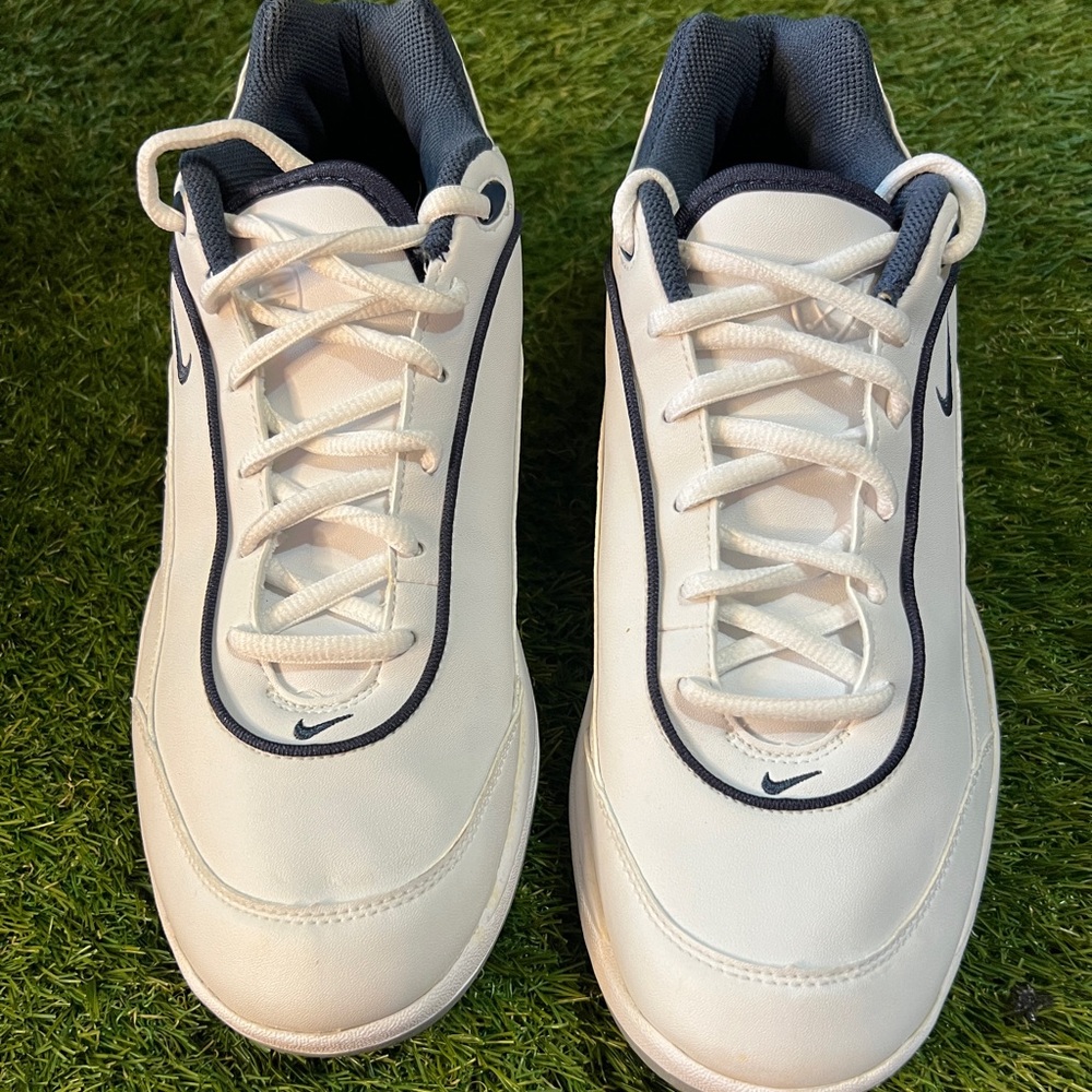 Nike Golf Shoes WOMEN’S  040204 1 Size 8 NEW CONDITION UK 5.5 EU 39 great shoes